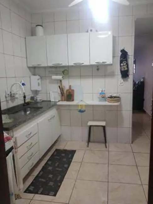 Casa com 2 quartos à venda, 83m2 em Praia Grande - SP - imagem 8 Foto 8 de Casa com 2 quartos à venda, 83m2 em Praia Grande - SP