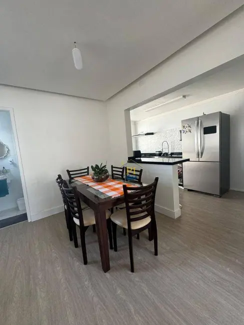Foto 8 de Casa com 2 quartos à venda, 105m2 em Praia Grande - SP