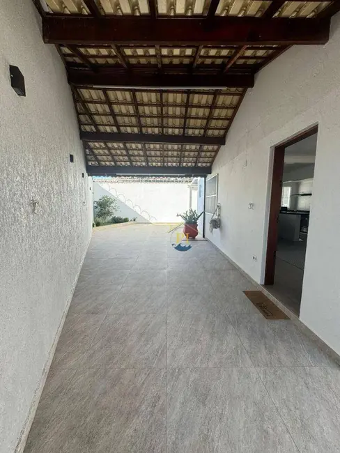 Foto 3 de Casa com 2 quartos à venda, 105m2 em Praia Grande - SP