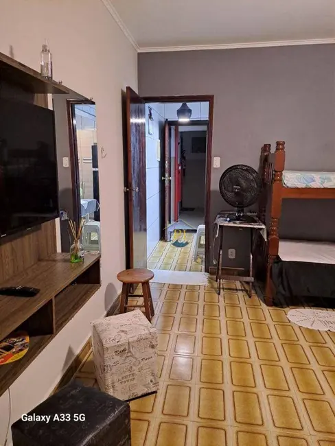 Foto 2 de Kitnet com 1 quarto à venda, 31m2 em Boqueirão, Praia Grande - SP