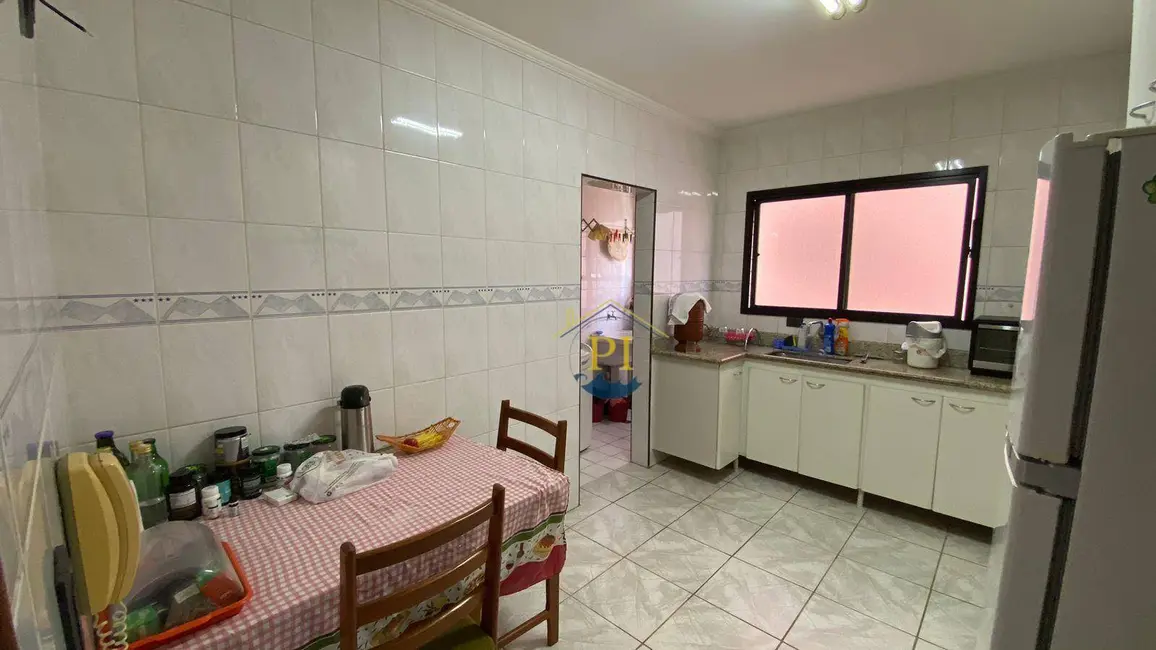 Apartamento com 2 quartos à venda, 100m2 em Canto do Forte, Praia Grande - SP - imagem 8 Foto 8 de Apartamento com 2 quartos à venda, 100m2 em Canto do Forte, Praia Grande - SP