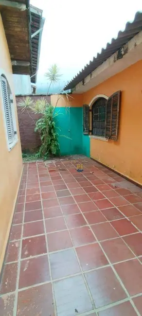 Foto 3 de Casa com 3 quartos à venda, 456m2 em Solemar, Praia Grande - SP