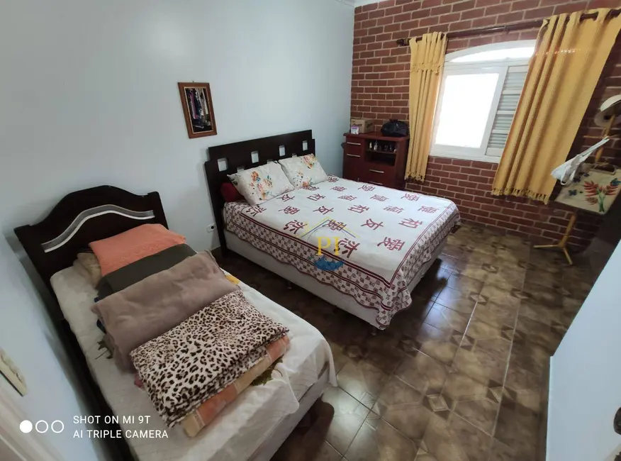 Foto 9 de Sobrado com 3 quartos à venda, 380m2 em Solemar, Praia Grande - SP