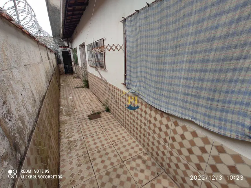 Foto 8 de Casa com 2 quartos à venda, 130m2 em Maracanã, Praia Grande - SP