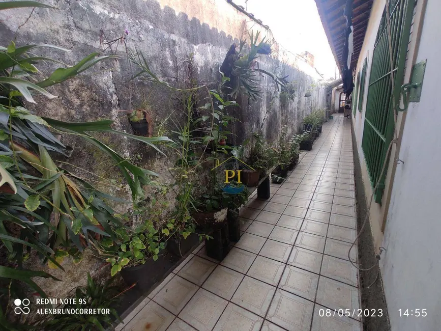 Casa com 3 quartos à venda, 250m2 em Praia Grande - SP - imagem 6 Foto 6 de Casa com 3 quartos à venda, 250m2 em Praia Grande - SP