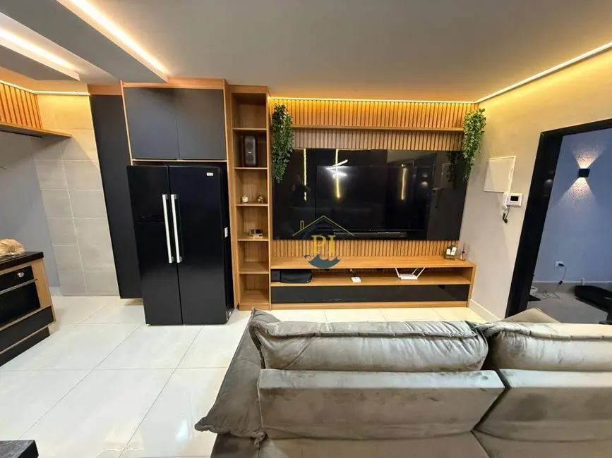 Foto 2 de Casa com 3 quartos à venda, 103m2 em Tupi, Praia Grande - SP
