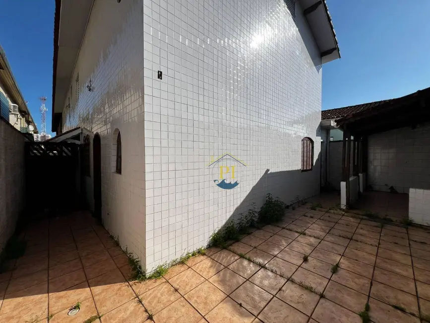 Sobrado com 2 quartos à venda, 75m2 em Aviação, Praia Grande - SP - imagem 3 Foto 3 de Sobrado com 2 quartos à venda, 75m2 em Aviação, Praia Grande - SP