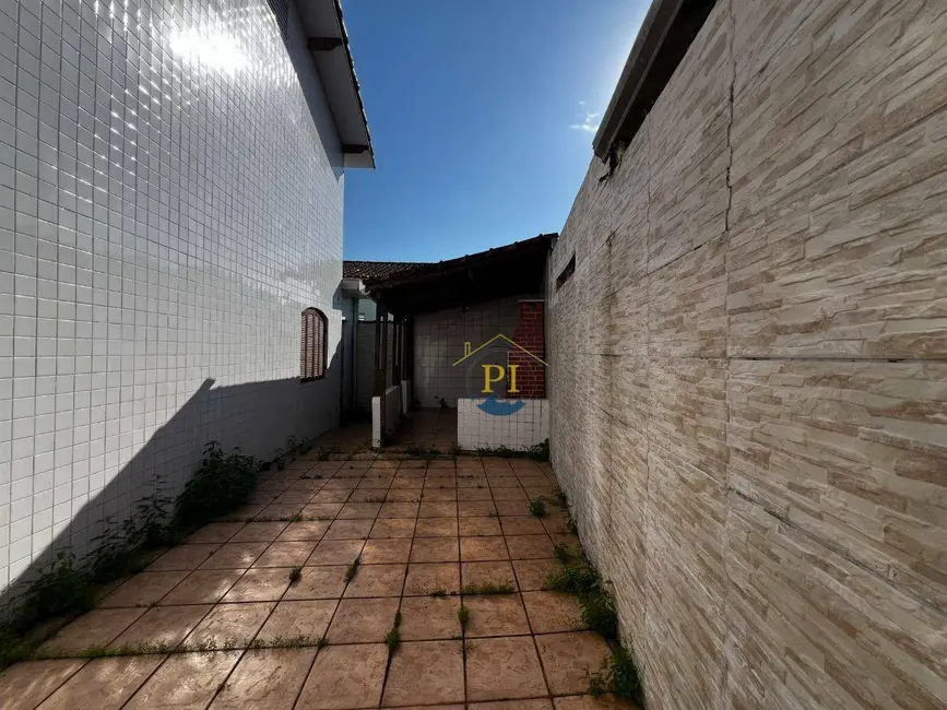 Sobrado com 2 quartos à venda, 75m2 em Aviação, Praia Grande - SP - imagem 4 Foto 4 de Sobrado com 2 quartos à venda, 75m2 em Aviação, Praia Grande - SP