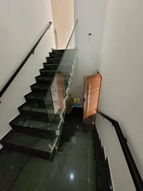 Foto 8 de Sobrado com 3 quartos à venda, 230m2 em Embaré, Santos - SP