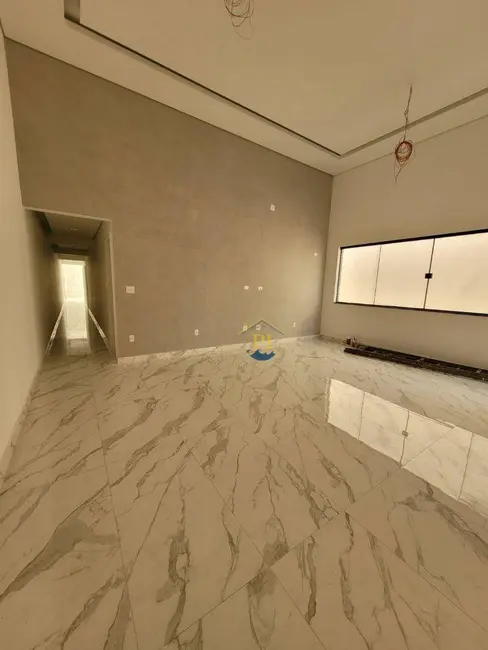 Foto 3 de Sobrado com 3 quartos à venda, 230m2 em Embaré, Santos - SP