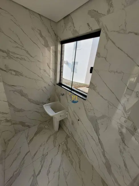 Foto 2 de Sobrado com 3 quartos à venda, 230m2 em Embaré, Santos - SP