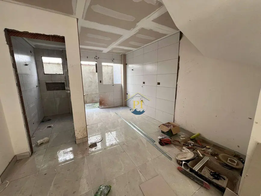 Foto 2 de Casa de Condomínio com 2 quartos à venda, 48m2 em Praia Grande - SP