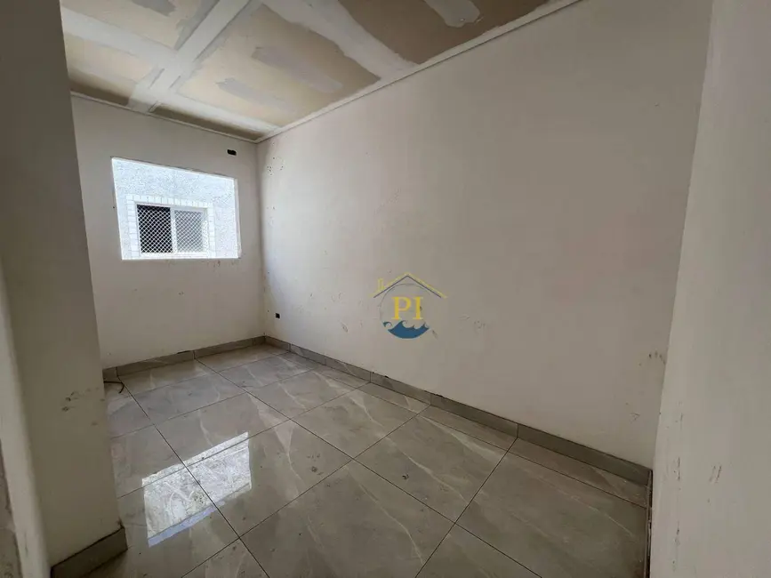 Foto 2 de Casa de Condomínio com 2 quartos à venda, 72m2 em Praia Grande - SP