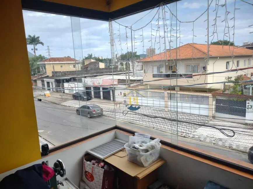 Foto 4 de Sobrado com 3 quartos à venda, 235m2 em Praia Grande - SP