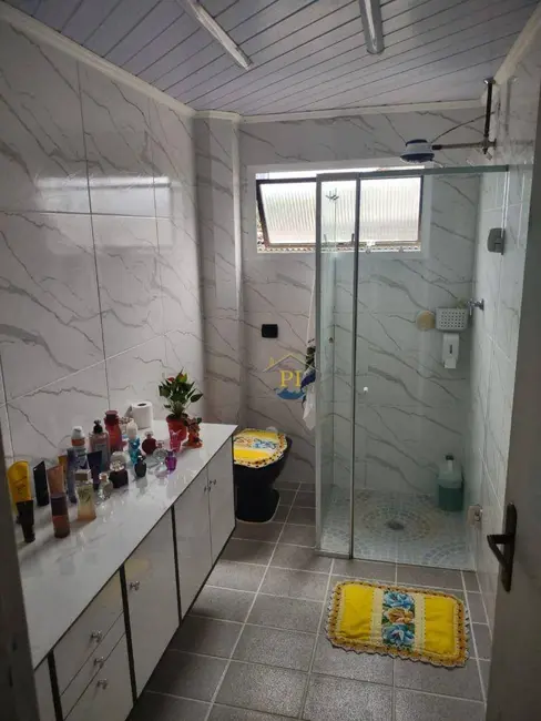 Foto 6 de Sobrado com 3 quartos à venda, 235m2 em Praia Grande - SP