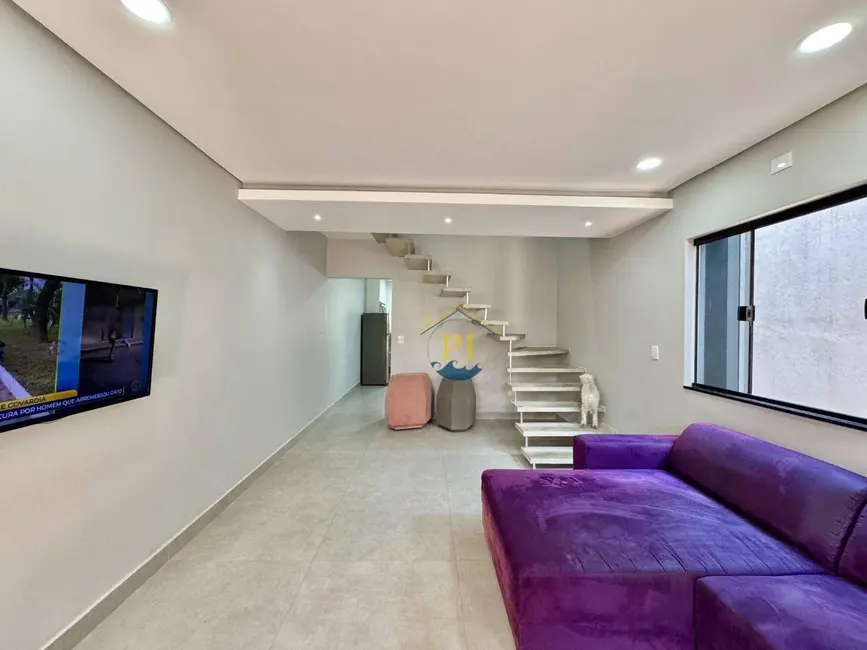 Foto 2 de Sobrado com 3 quartos à venda, 160m2 em Aviação, Praia Grande - SP