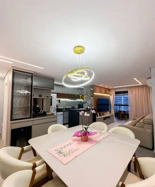 Foto 4 de Apartamento com 3 quartos à venda, 118m2 em Canto do Forte, Praia Grande - SP