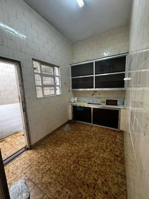 Casa com 3 quartos para alugar, 150m2 em Aviação, Praia Grande - SP - imagem 7 Foto 7 de Casa com 3 quartos para alugar, 150m2 em Aviação, Praia Grande - SP