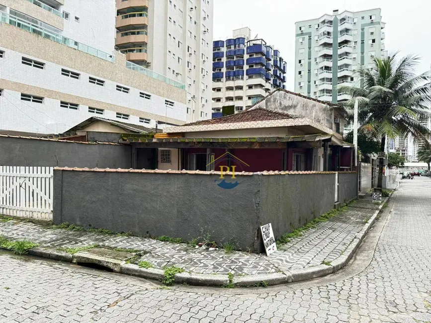 Casa com 3 quartos para alugar, 150m2 em Aviação, Praia Grande - SP - imagem 2 Foto 2 de Casa com 3 quartos para alugar, 150m2 em Aviação, Praia Grande - SP