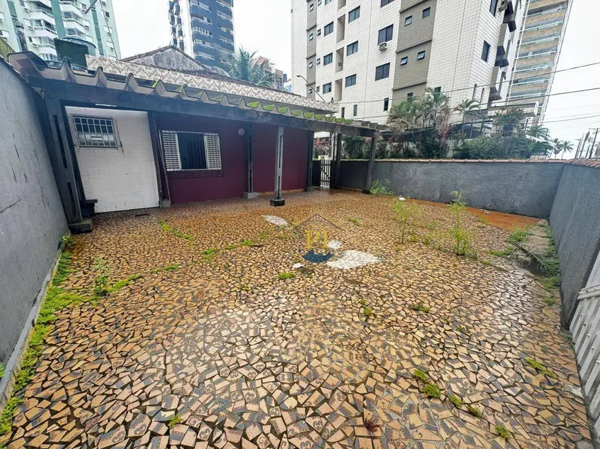 Casa com 3 quartos para alugar, 150m2 em Aviação, Praia Grande - SP - imagem 3 Foto 3 de Casa com 3 quartos para alugar, 150m2 em Aviação, Praia Grande - SP