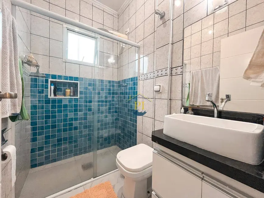 Sobrado com 2 quartos à venda, 125m2 em Praia Grande - SP - imagem 6 Foto 6 de Sobrado com 2 quartos à venda, 125m2 em Praia Grande - SP