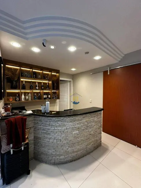 Foto 3 de Casa com 4 quartos à venda, 1000m2 em Canto do Forte, Praia Grande - SP