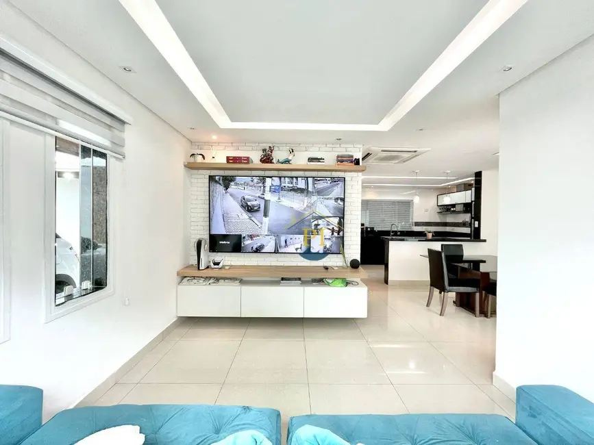 Foto 2 de Sobrado com 3 quartos à venda, 160m2 em Praia Grande - SP