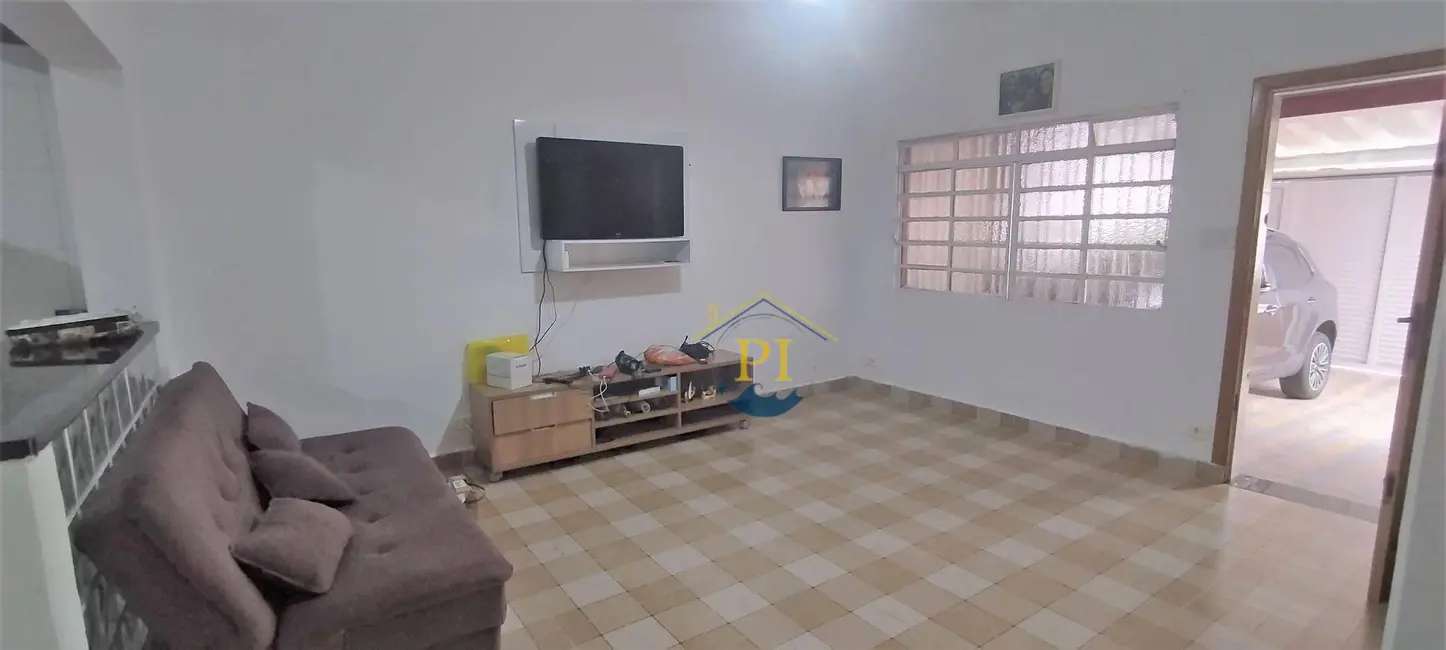 Casa com 2 quartos à venda, 240m2 em Praia Grande - SP - imagem 8 Foto 8 de Casa com 2 quartos à venda, 240m2 em Praia Grande - SP