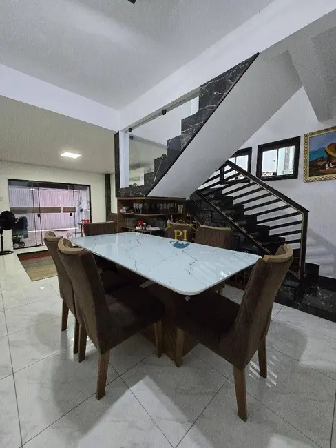 Foto 8 de Casa com 3 quartos à venda e para alugar, 114m2 em Praia Grande - SP