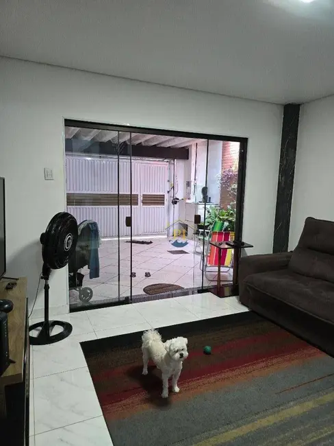 Foto 6 de Casa com 3 quartos à venda e para alugar, 114m2 em Praia Grande - SP