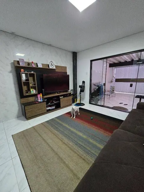 Foto 2 de Casa com 3 quartos à venda e para alugar, 114m2 em Praia Grande - SP