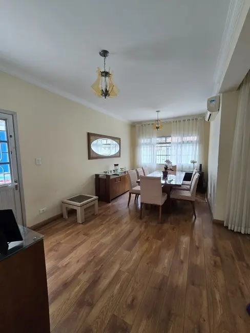 Casa com 4 quartos à venda, 375m2 em Aviação, Praia Grande - SP - imagem 3 Foto 3 de Casa com 4 quartos à venda, 375m2 em Aviação, Praia Grande - SP