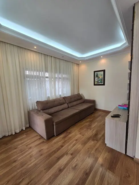 Casa com 4 quartos à venda, 375m2 em Aviação, Praia Grande - SP - imagem 5 Foto 5 de Casa com 4 quartos à venda, 375m2 em Aviação, Praia Grande - SP