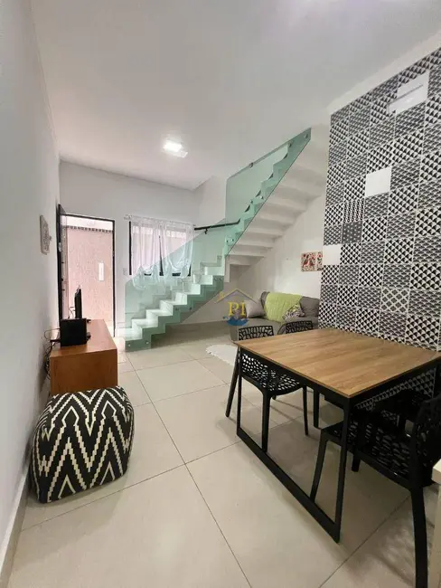 Foto 8 de Casa de Condomínio com 2 quartos à venda, 60m2 em Maracanã, Praia Grande - SP
