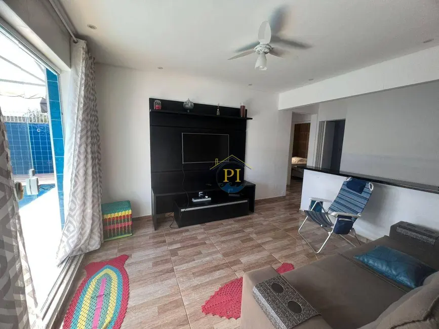 Casa com 3 quartos à venda, 142m2 em Maracanã, Praia Grande - SP - imagem 2 Foto 2 de Casa com 3 quartos à venda, 142m2 em Maracanã, Praia Grande - SP