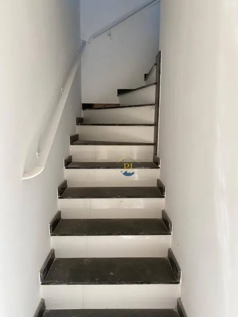 Foto 4 de Casa de Condomínio com 2 quartos à venda, 44m2 em Praia Grande - SP