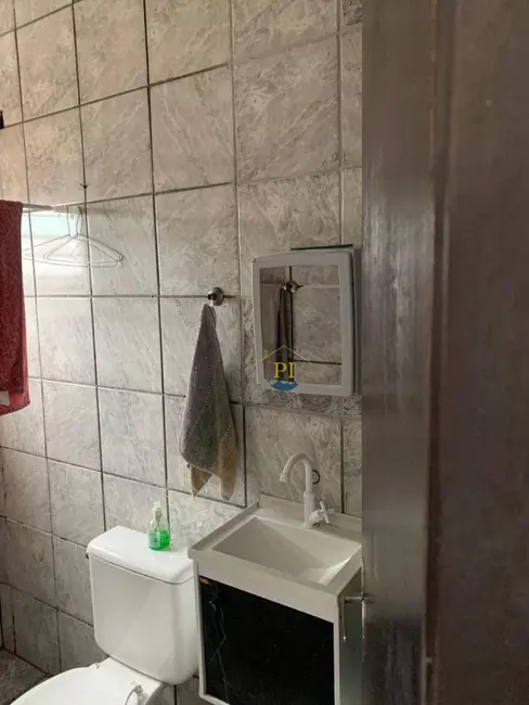 Foto 3 de Kitnet com 1 quarto à venda, 28m2 em Tupi, Praia Grande - SP