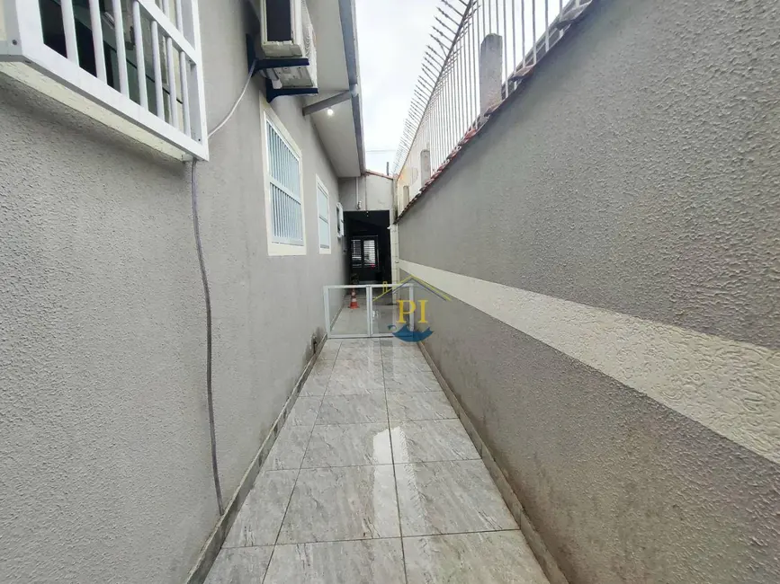 Foto 6 de Casa com 3 quartos à venda, 113m2 em Maracanã, Praia Grande - SP