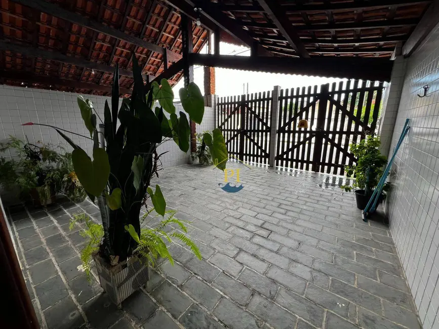 Foto 3 de Casa com 3 quartos à venda, 250m2 em Aviação, Praia Grande - SP