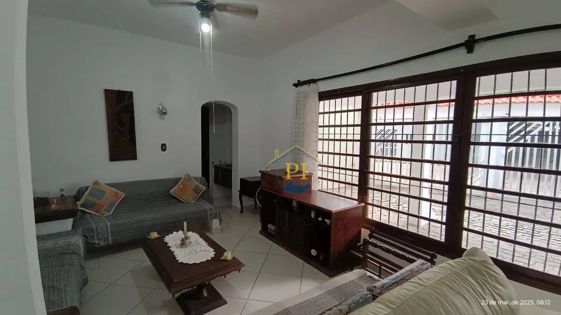 Casa com 2 quartos para alugar, 149m2 em Solemar, Praia Grande - SP - imagem 4 Foto 4 de Casa com 2 quartos para alugar, 149m2 em Solemar, Praia Grande - SP