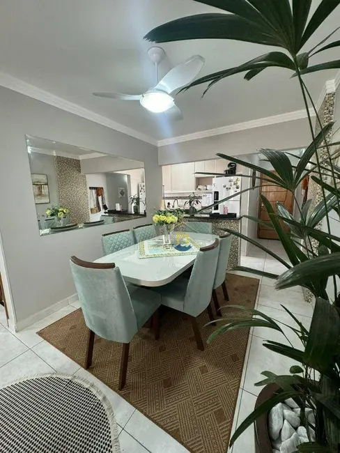 Foto 1 de Apartamento com 2 quartos à venda, 75m2 em Tupi, Praia Grande - SP