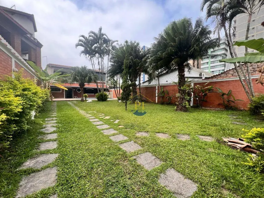 Casa com 3 quartos à venda, 384m2 em Praia Grande - SP - imagem 2 Foto 2 de Casa com 3 quartos à venda, 384m2 em Praia Grande - SP