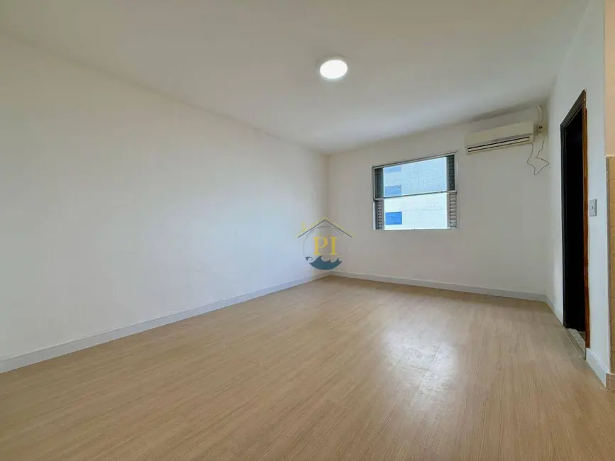 Kitnet com 1 quarto à venda, 27m2 em Boqueirão, Praia Grande - SP - imagem 3 Foto 3 de Kitnet com 1 quarto à venda, 27m2 em Boqueirão, Praia Grande - SP