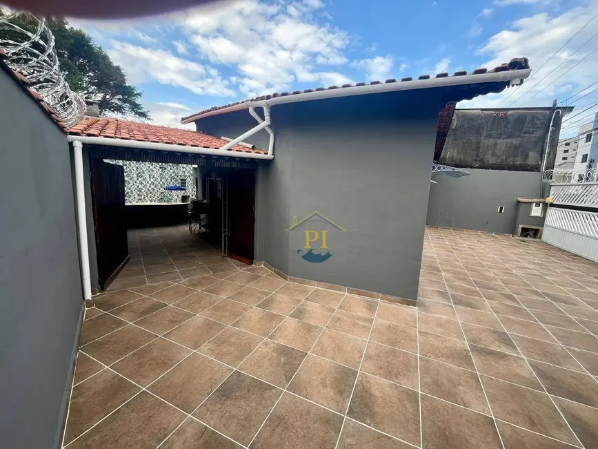 Casa com 2 quartos à venda, 182m2 em Praia Grande - SP - imagem 6 Foto 6 de Casa com 2 quartos à venda, 182m2 em Praia Grande - SP