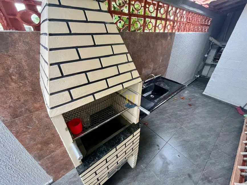 Foto 5 de Casa com 2 quartos à venda, 130m2 em Praia Grande - SP