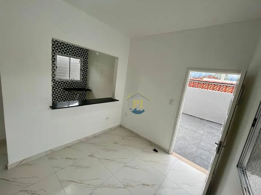 Foto 9 de Casa com 2 quartos à venda, 130m2 em Praia Grande - SP