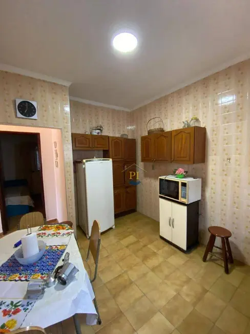 Foto 3 de Casa com 2 quartos à venda, 170m2 em Maracanã, Praia Grande - SP