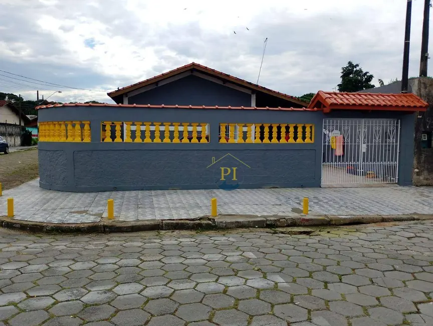 Foto 1 de Casa com 2 quartos à venda, 170m2 em Maracanã, Praia Grande - SP