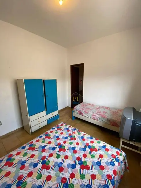 Foto 8 de Casa com 2 quartos à venda, 170m2 em Maracanã, Praia Grande - SP