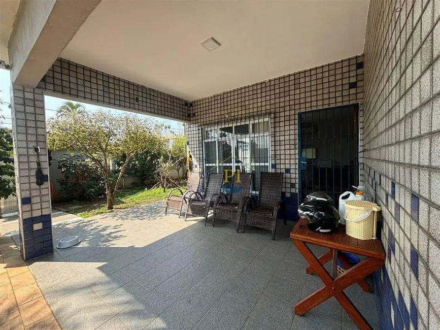 Foto 5 de Casa com 3 quartos à venda, 500m2 em Maracanã, Praia Grande - SP